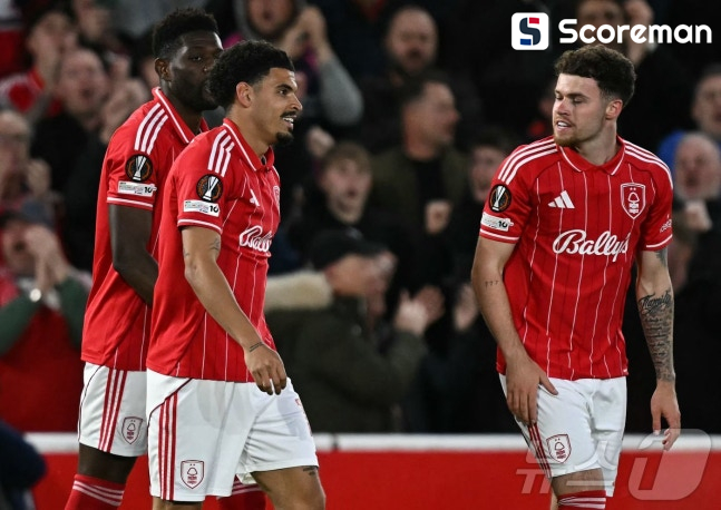 노팅엄, 유로파 8강서 '10명' 포르투 제압…42년 만의 유럽대항전 4강 진출